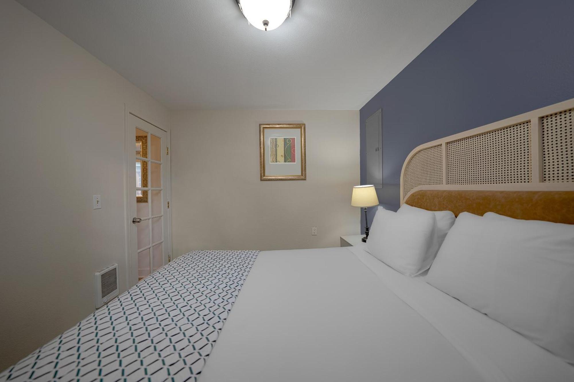 Hotel Centre By Oyo 2*